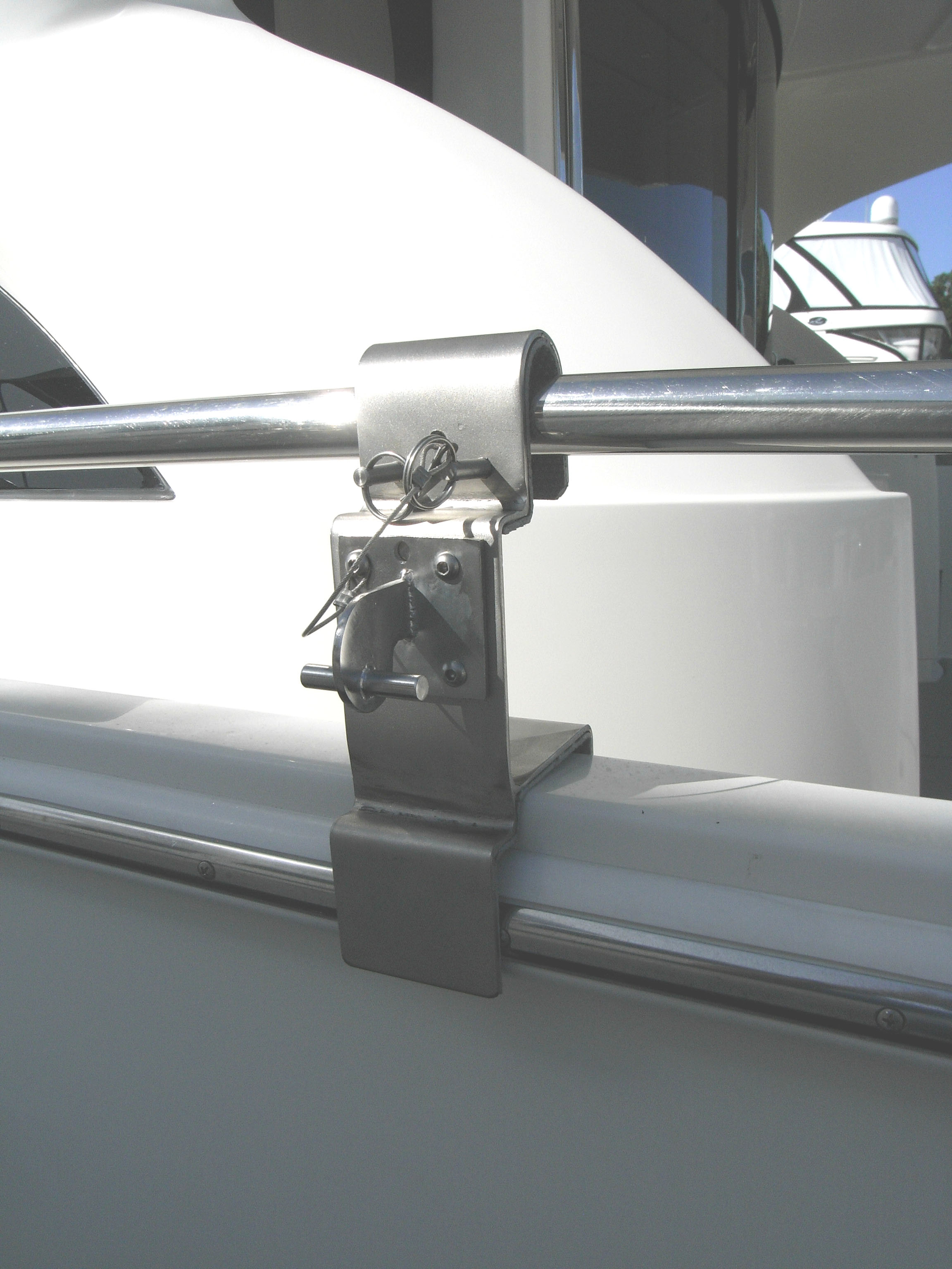 custom rail/gunnel mount on Marquis 59