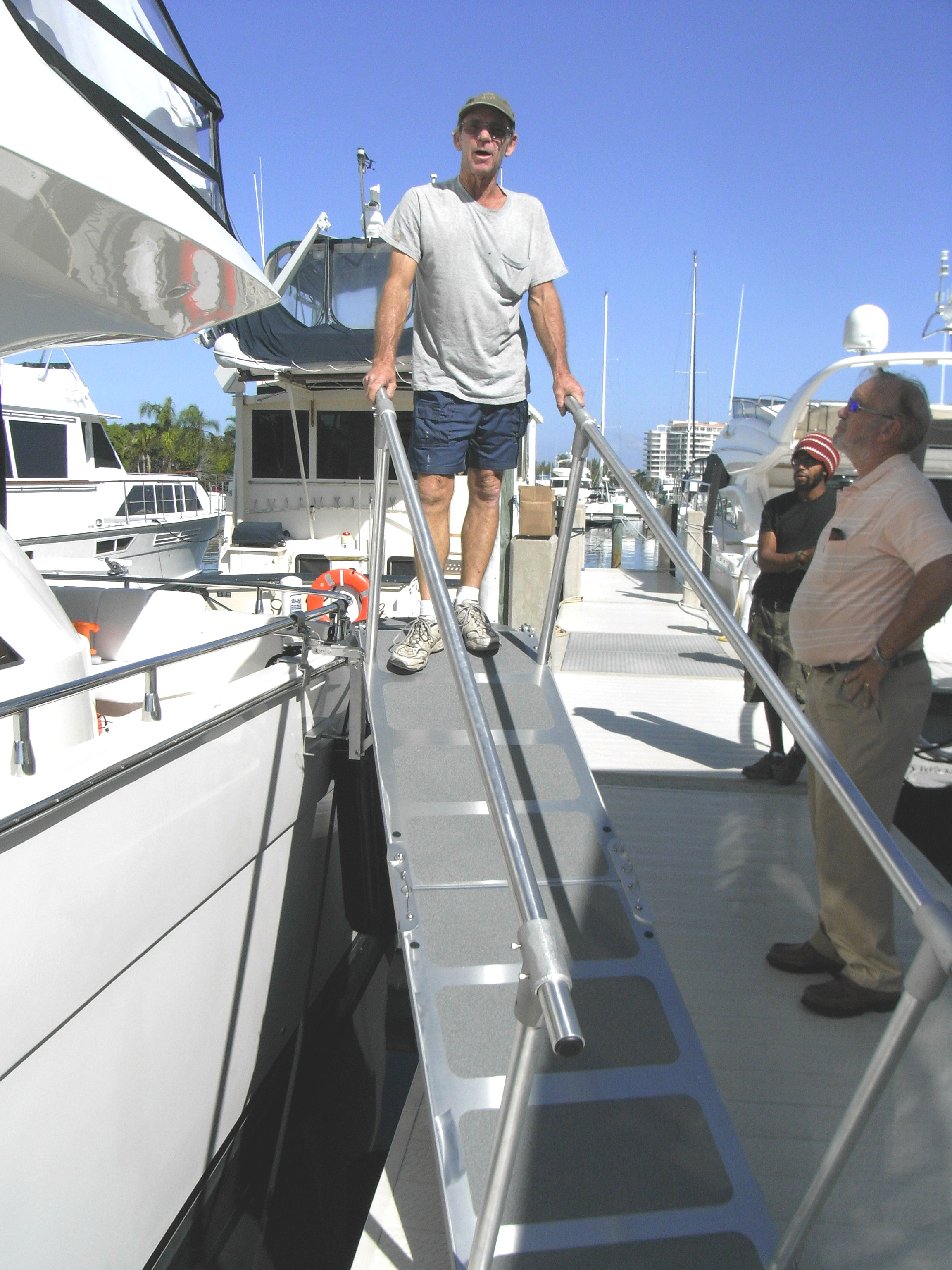 8' ramp with swivel platform on a Marquis 59